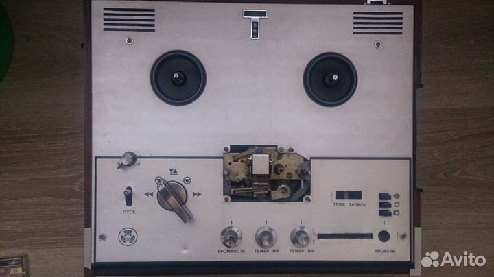 Магнитофон Катушечный по запчастям