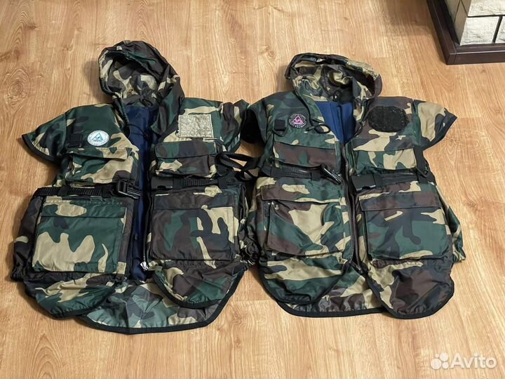 Спасательный жилет