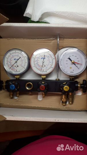 Манометрический коллектор пятивентильный под фреон