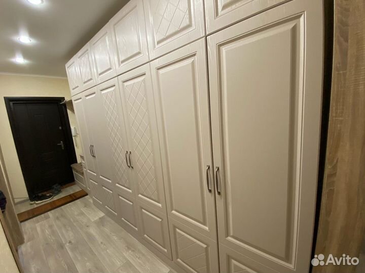 Шкаф распашной на заказ