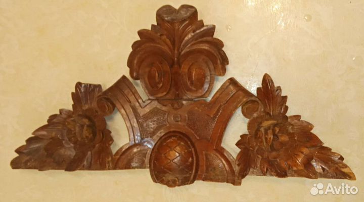 Антикварная корона для шкафа