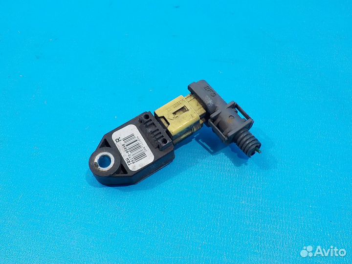 Датчик Air Bag передний правый toyota Avensis (T25
