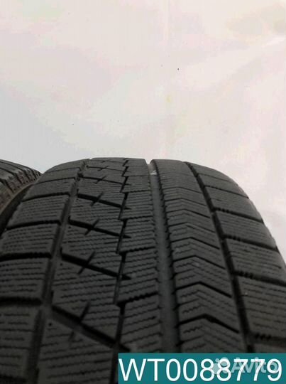 Bridgestone Blizzak VRX 215/50 R17 95T