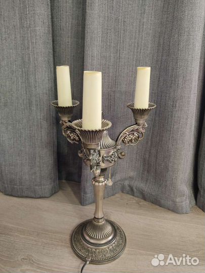 Настольная лампа времен СССР