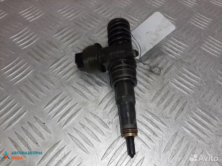 Форсунка seat Leon 2 2006 038130073AG