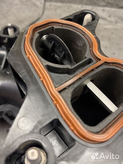 Впускной коллектор bmw b37 AGR 11618513854