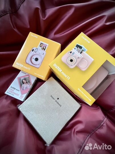Подарочные наборы instax mini 11