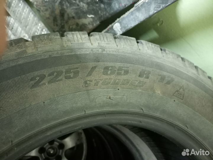 Michelin X-Ice 225/65 R17