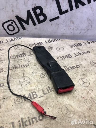 Замок ремня безопасности передний Mercedes Ml W163