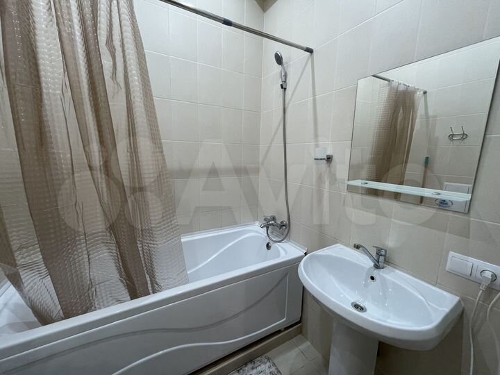 1-к. квартира, 32 м², 1/4 эт.