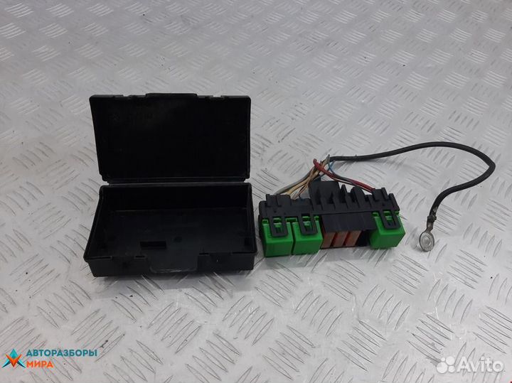 Блок предохранителей Peugeot 307 2001 6547SB