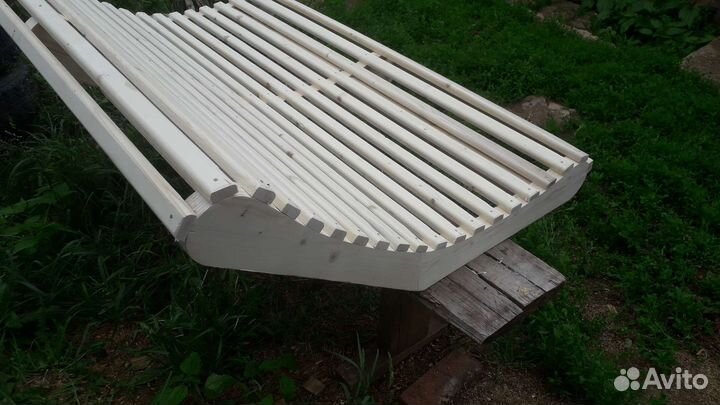 Садовые качели из дерева