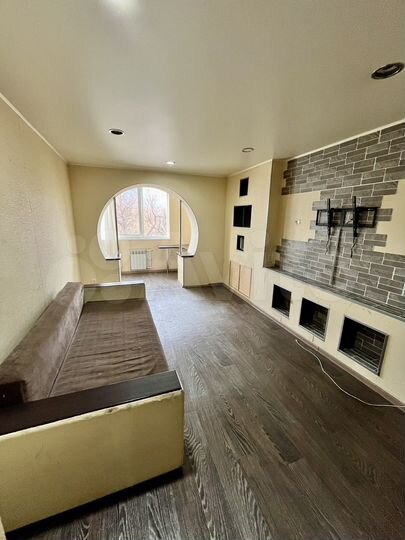 2-к. квартира, 56 м², 4/5 эт.