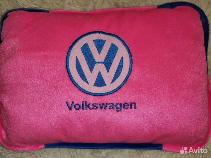 Декоративная автомобильная подушка с логотипом