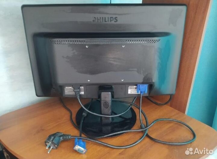 Монитор Philips 196V3L, антибликовый экран