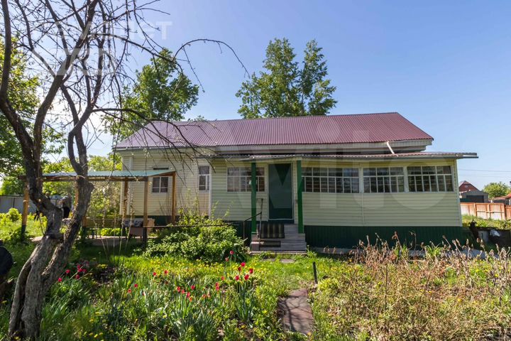 Дом 51 м² на участке 14,3 сот.