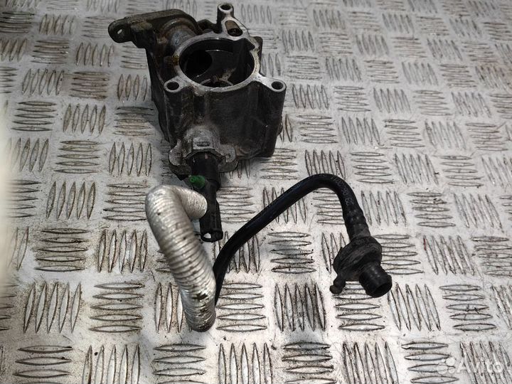 Насос вакуумный Volkswagen Passat CC