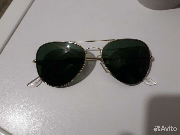 Очки солнцезащитные