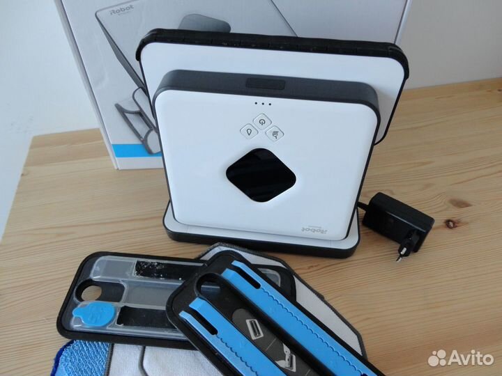 Робот полотер поломой iRobot Braava 390T