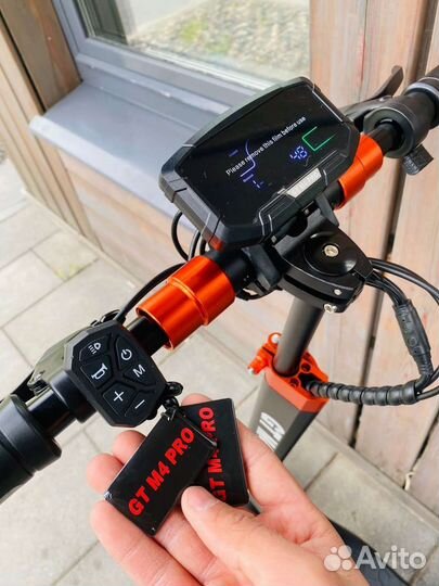 Электросамокат GT M4 pro с Аквозащитой