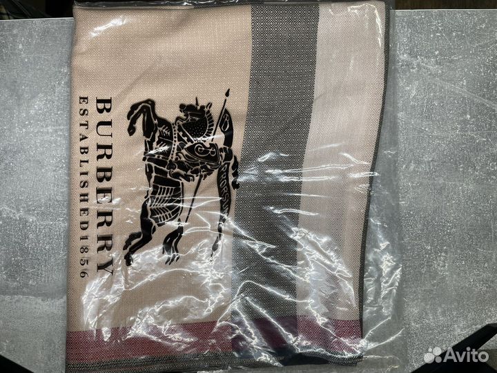 Шарф burberry