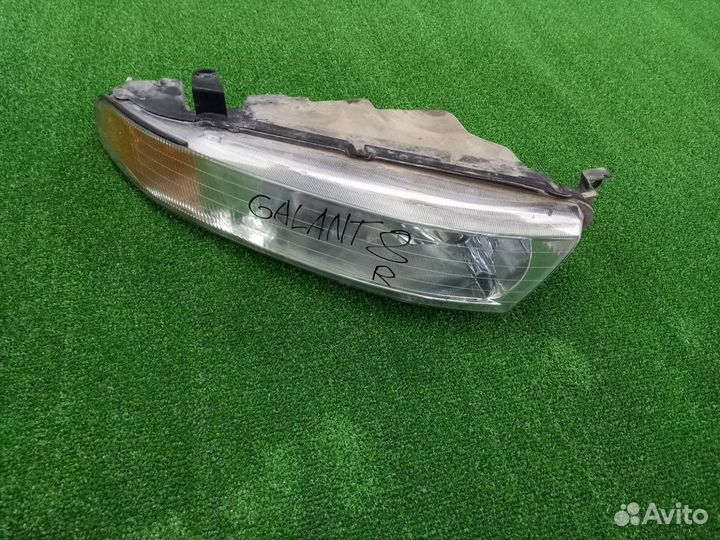 Фара правая б/у M. Galant 1997-2003