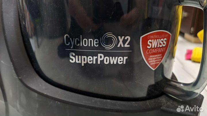 Пылесос Polaris PVC 2101 Trinity