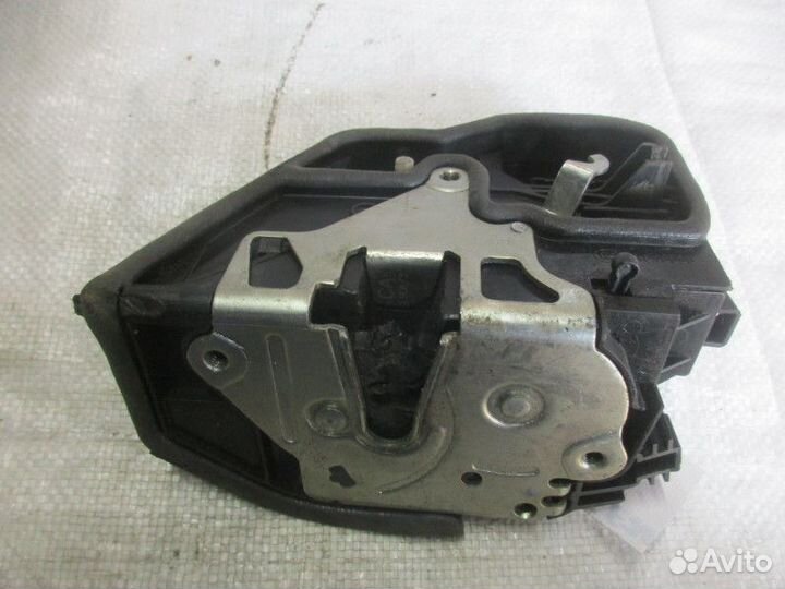 Замок двери задней левой BMW X5 E70 2007-2013