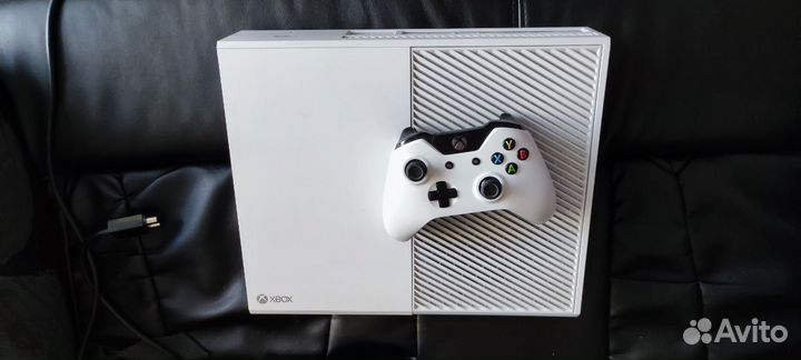 Xbox One Model 1540 500 gb