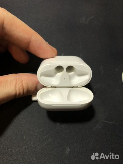 Наушники Apple Airpods