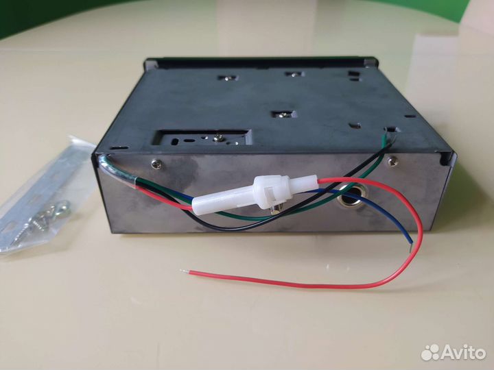 Новая автомобильная магнитола