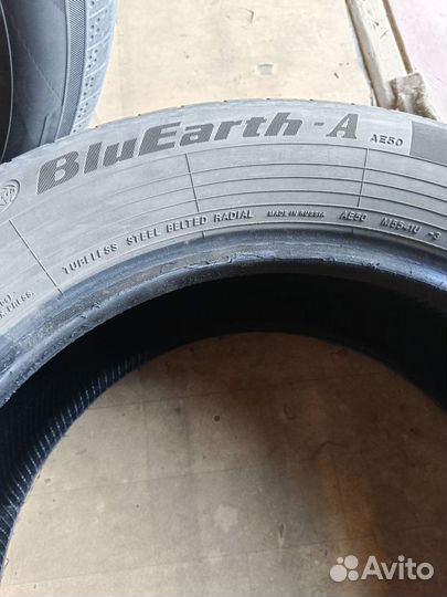 Yokohama BluEarth AE50 SUV 215/65 R17 99H