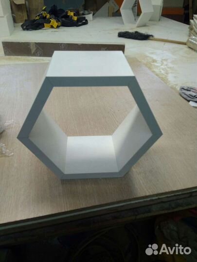 Полка Сота белая, серая, черная