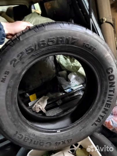 Continental Conti4x4Contact 225/65 R17