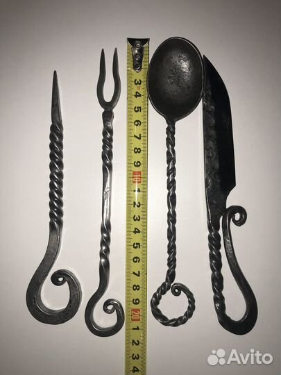 Кованные столовые приборы. нож, вилка ложка