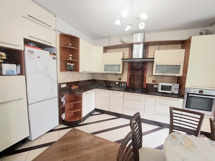 2-к. квартира, 63,2 м², 1/5 эт.