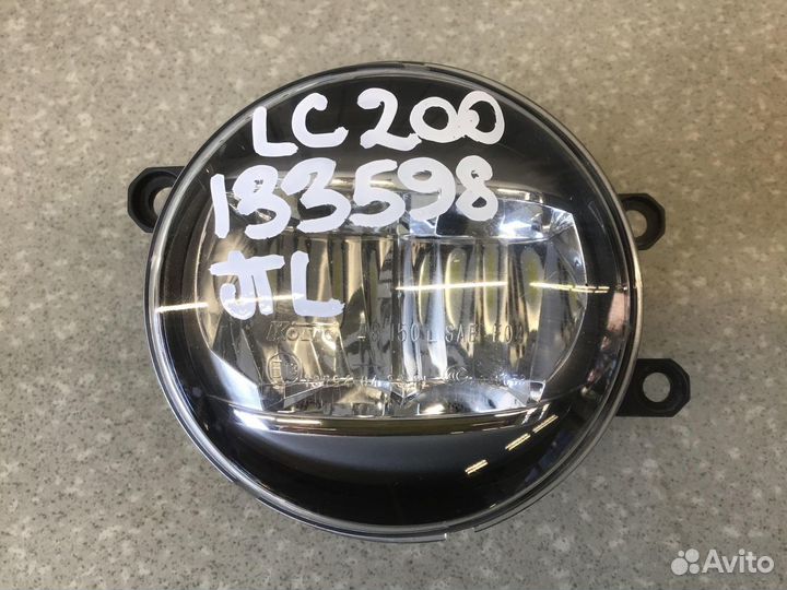 Фара противотуманная левая Toyota Camry V70 2017