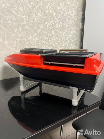 Подставка для прикормочного кораблика