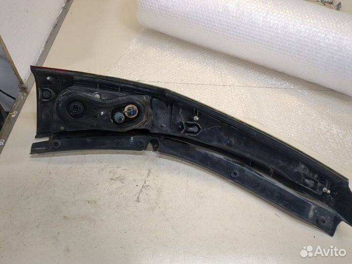 Фонарь (задний) правый Mitsubishi Grandis, 2007