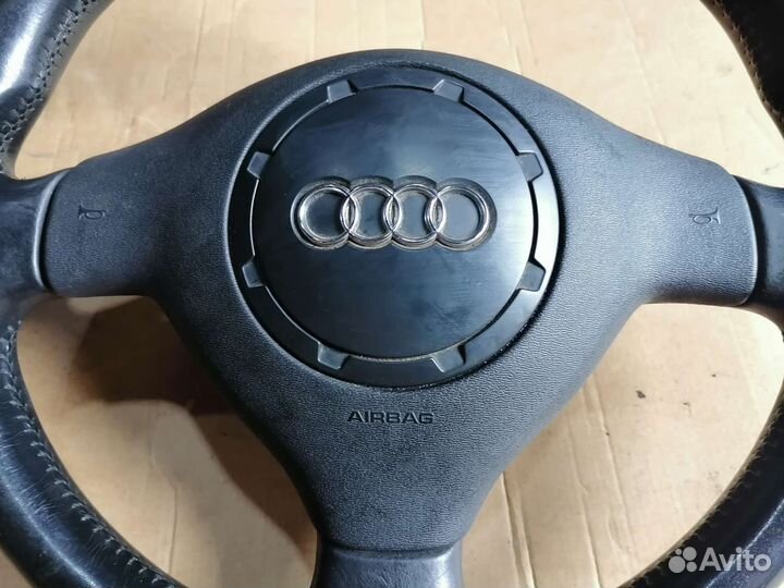 Руль Audi A6 C5 трехспицевый