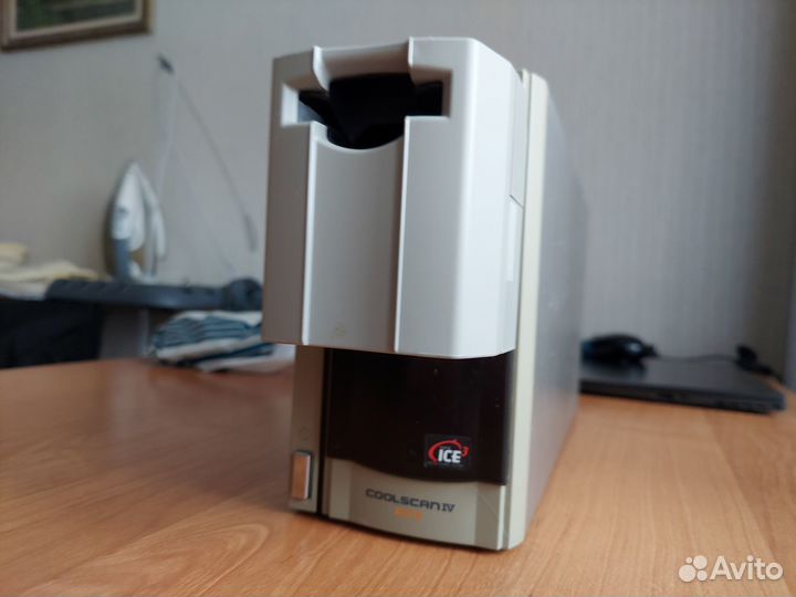 Nikon Coolscan IV (LS) слайд-сканер для фотоплёнки