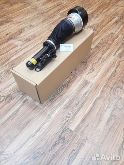 Пневмостойка Mercedes S-class W221 Airmatic