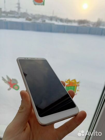 Xiaomi Redmi 5 Plus, 3/32 ГБ