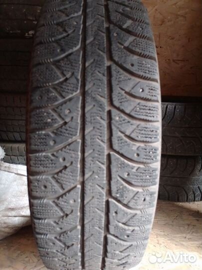 Bridgestone Ice Cruiser 7000 195/65 R15 91T