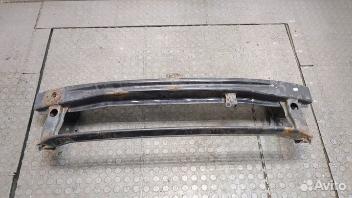 Усилитель бампера передний Volkswagen Caddy