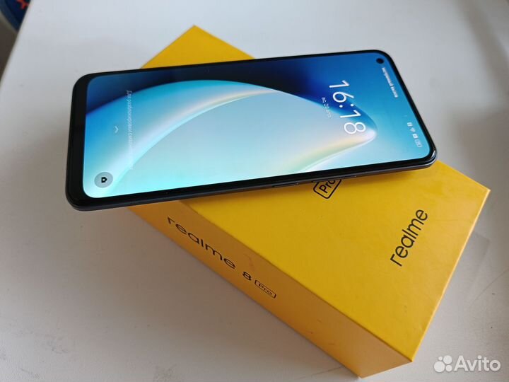 realme 8 Pro, 6/128 ГБ
