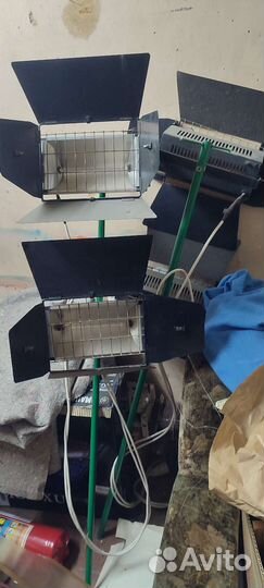 Сценические фонари, прожектора