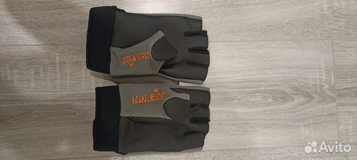 Продам перчатки варежки, зимние марки norfin