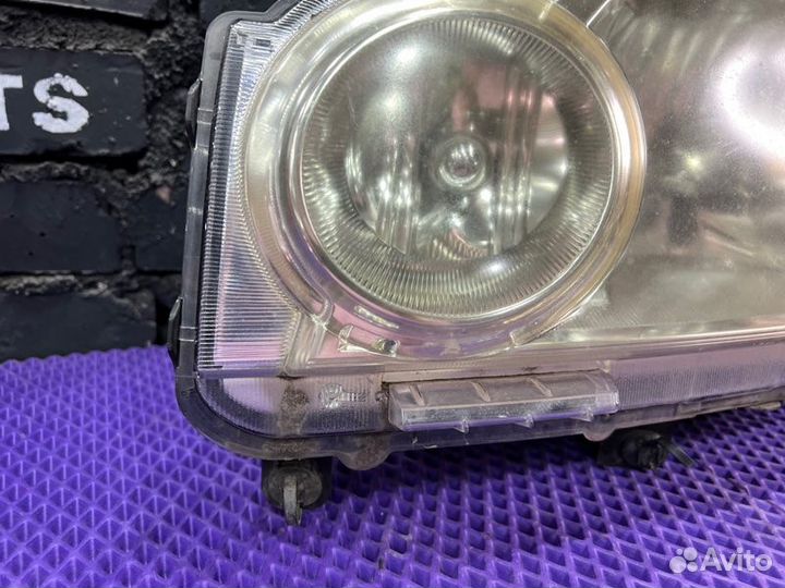 Фара левая Nissan X-Trail NT31-106173 MR20DE 2010