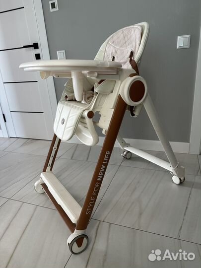 Стульчик для кормления Happy Baby Berny V2